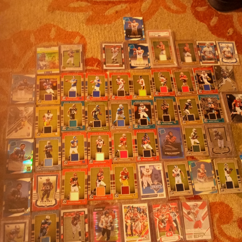 30 rookie threads with 20 something rookies just alike 1 Taiwan Taylor/49